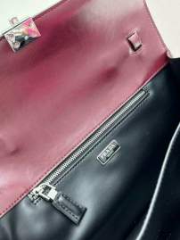 Picture of Prada Handbags _SKUfw184401984fw